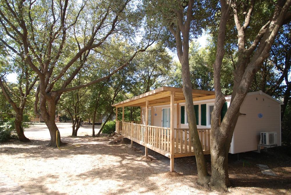 Camping Village Parco Della Gallinara Anzio Dış mekan fotoğraf